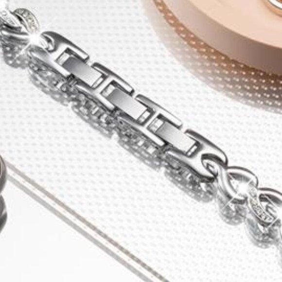 NEW Rhinestone Luxury Apple Watch Band main image 5